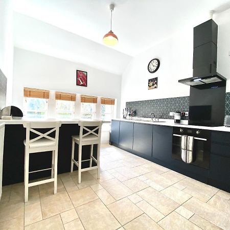 Serviced Accommodation Moray - Lesmurdie House Елгін Екстер'єр фото