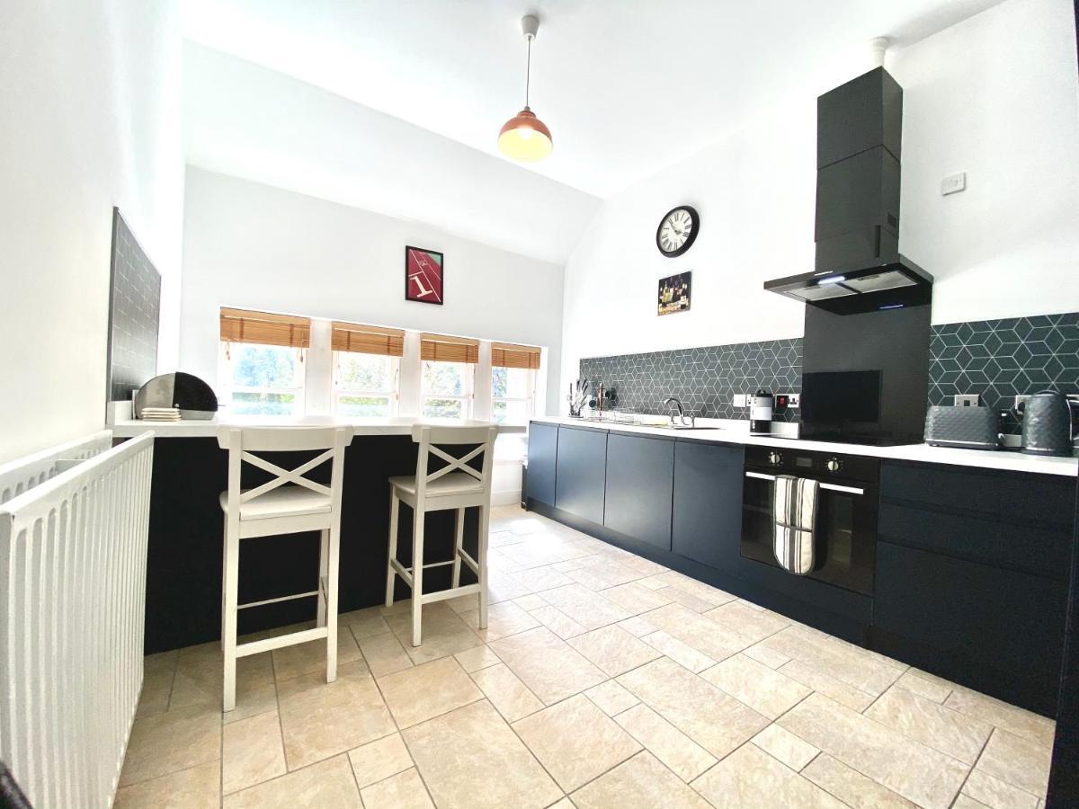 Serviced Accommodation Moray - Lesmurdie House Елгін Екстер'єр фото