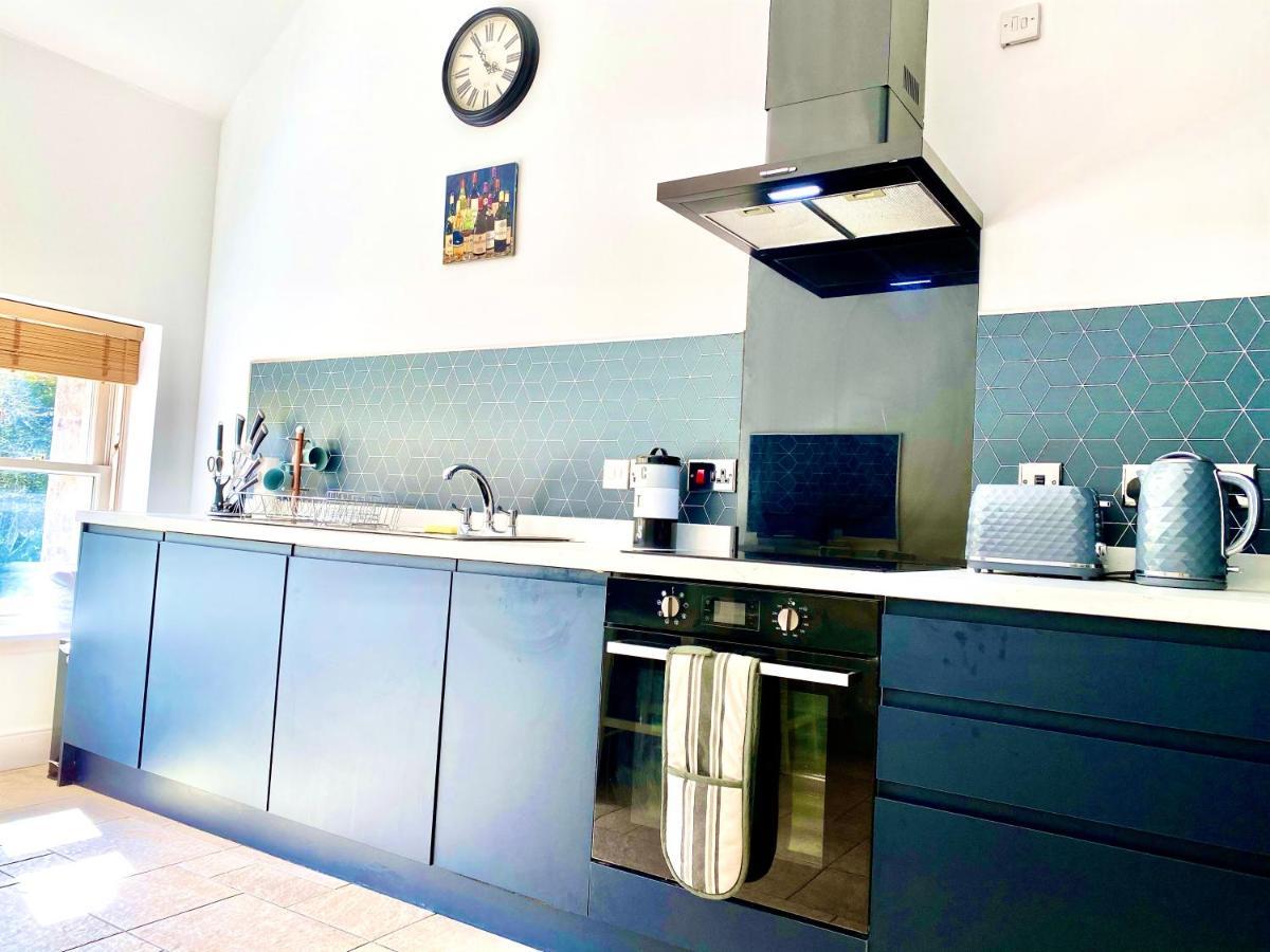 Serviced Accommodation Moray - Lesmurdie House Елгін Екстер'єр фото